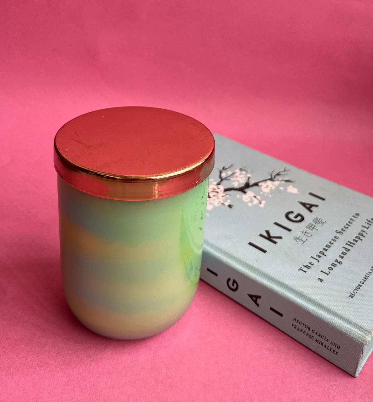 Holographic jar candle